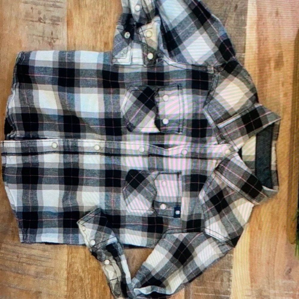 Lucky Brand Boys size 4 plaid Button down